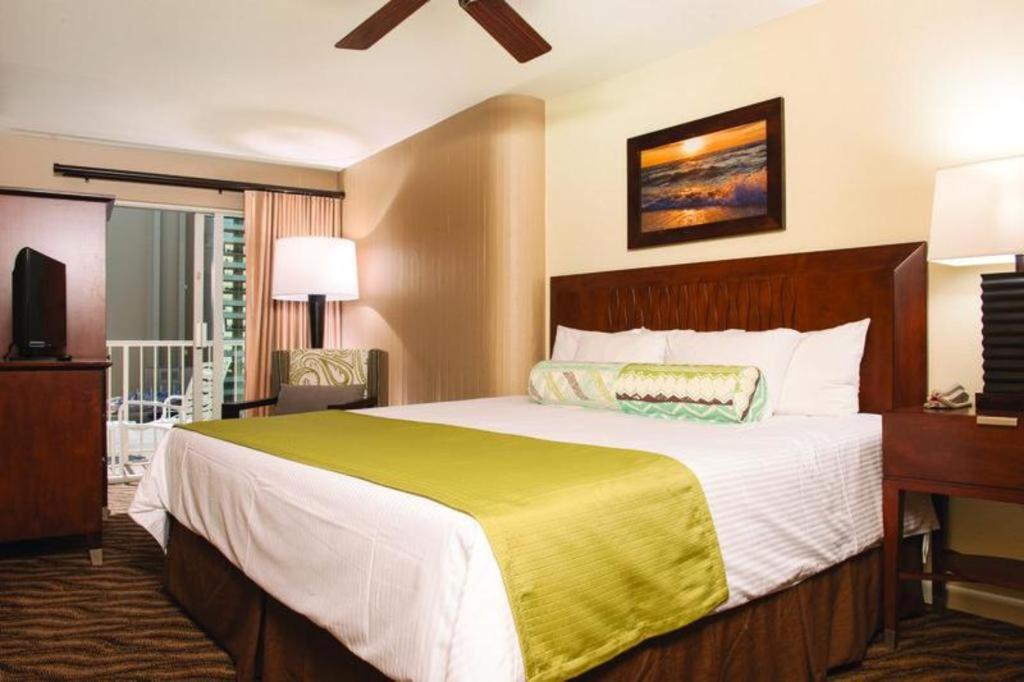Club Wyndham At Waikiki Beach Walk Гонолулу Екстер'єр фото