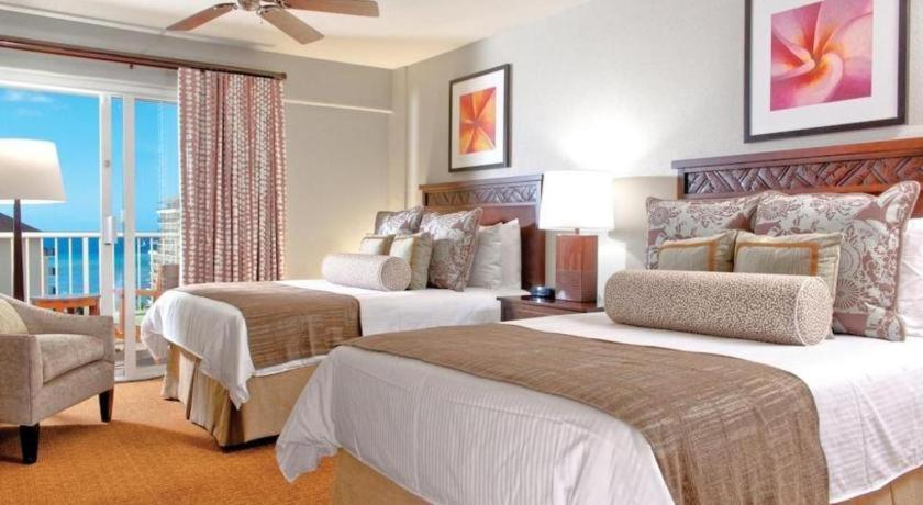 Club Wyndham At Waikiki Beach Walk Гонолулу Екстер'єр фото