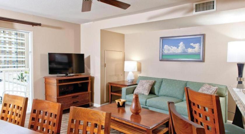 Club Wyndham At Waikiki Beach Walk Гонолулу Екстер'єр фото